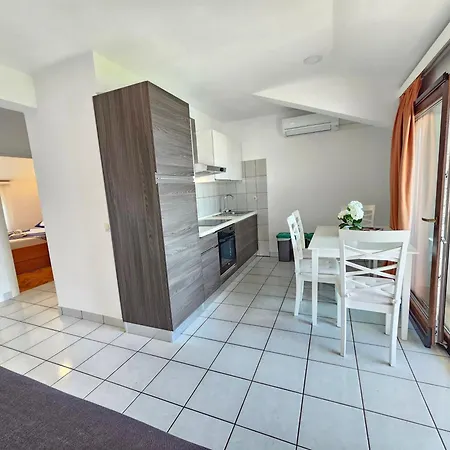 Damir 2+2 Apartment Crikvenica