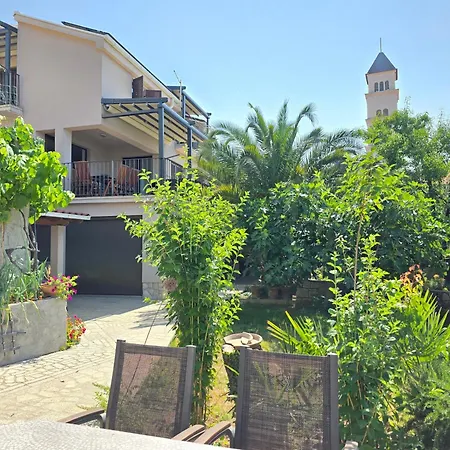 דירה Damir With Terrace קריקווניצה