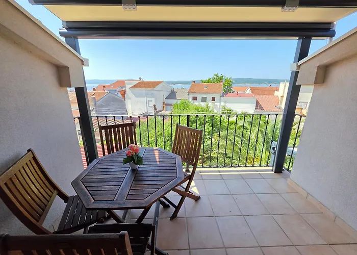 Apartman Damir With Terrace *