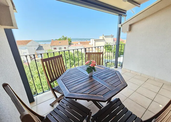 Apartman Damir With Terrace Crikvenica