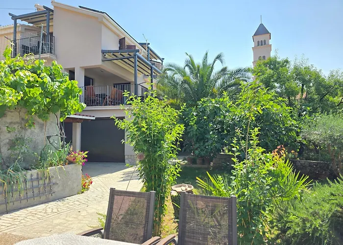 Apartman Damir With Terrace Crikvenica